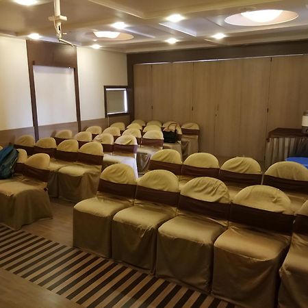 New Hotel Europa Inn Rádzskot Kültér fotó