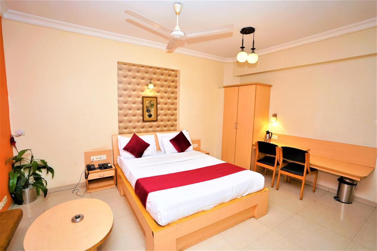 New Hotel Europa Inn Rádzskot Kültér fotó