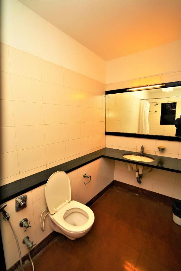 New Hotel Europa Inn Rádzskot Kültér fotó