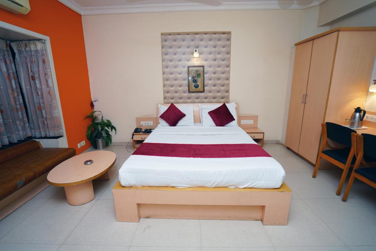 New Hotel Europa Inn Rádzskot Kültér fotó