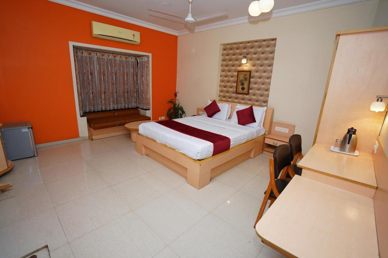 New Hotel Europa Inn Rádzskot Kültér fotó