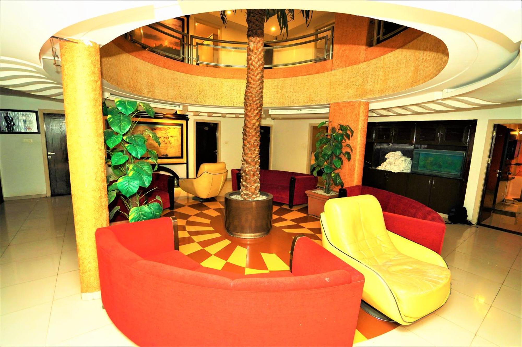 New Hotel Europa Inn Rádzskot Kültér fotó