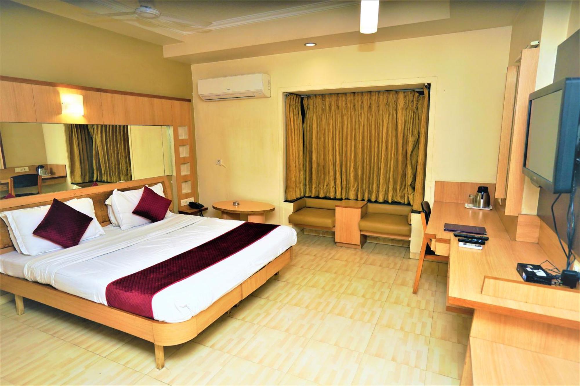 New Hotel Europa Inn Rádzskot Kültér fotó