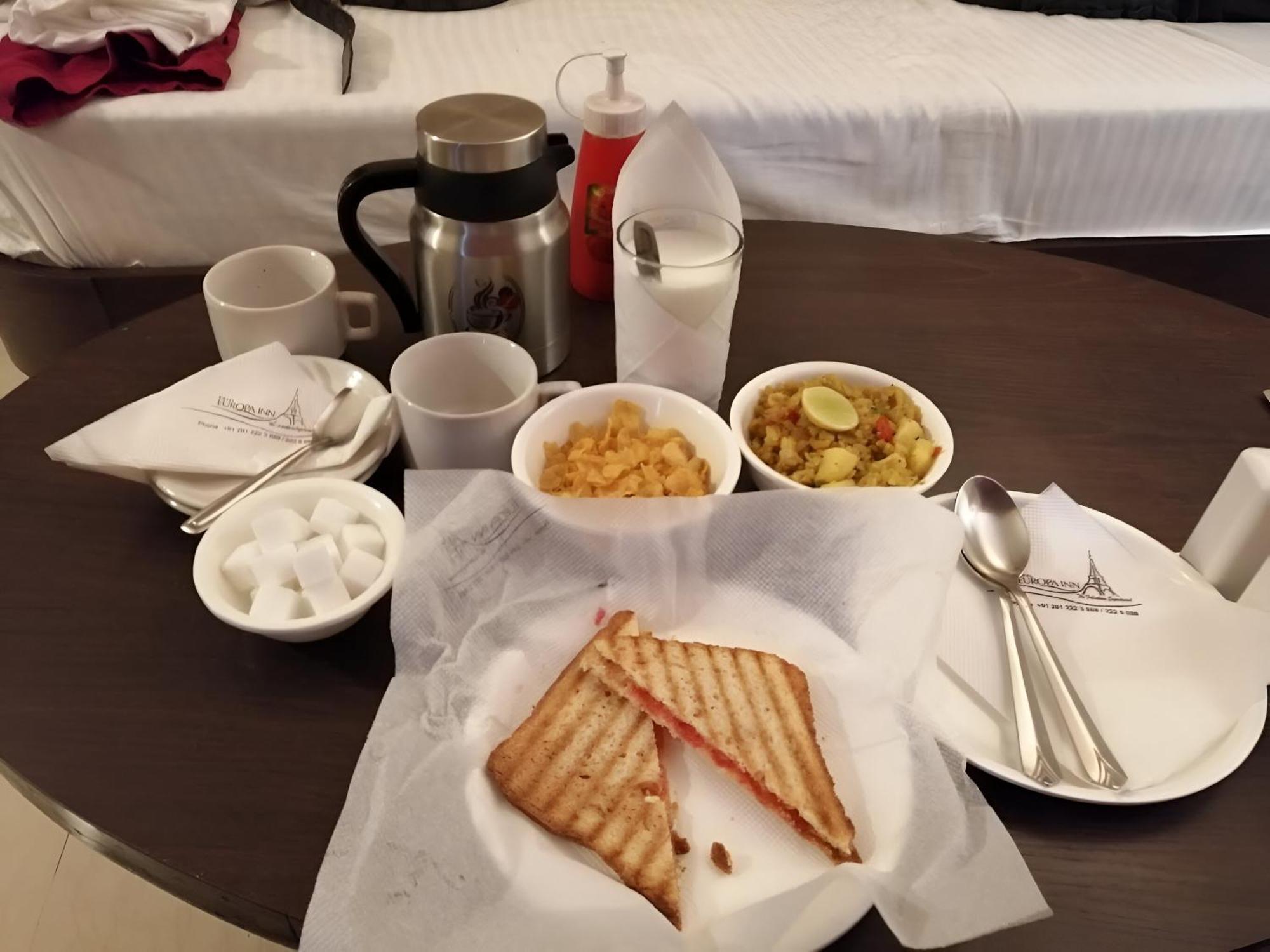 New Hotel Europa Inn Rádzskot Kültér fotó