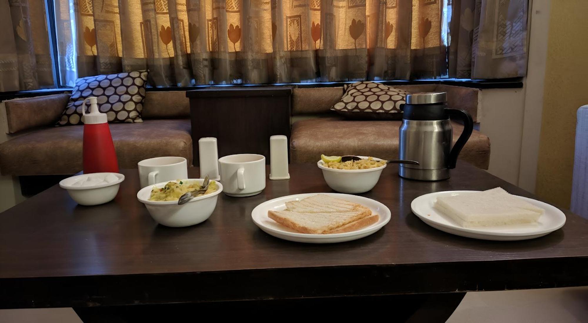 New Hotel Europa Inn Rádzskot Kültér fotó